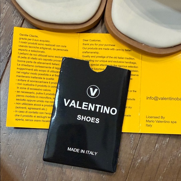 Valentino Cream Sandals with Gold Accent - Picture 8 of 10